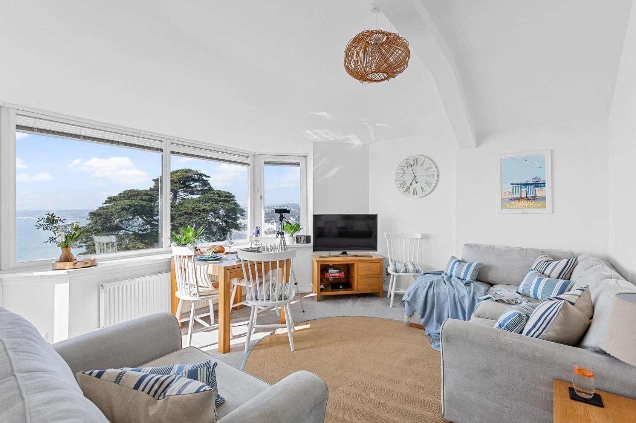 Wellswood Apartment - Sunny Apartment With Stunning Sea Views And Private Balcony Torquay Exterior photo