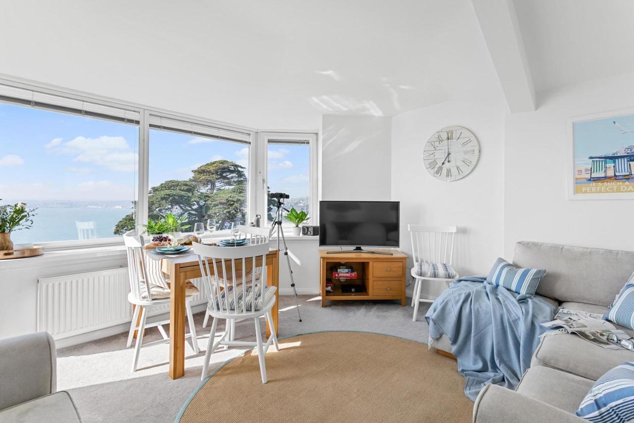 Wellswood Apartment - Sunny Apartment With Stunning Sea Views And Private Balcony Torquay Exterior photo