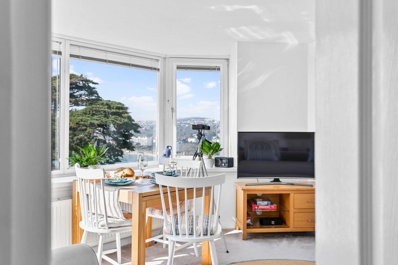 Wellswood Apartment - Sunny Apartment With Stunning Sea Views And Private Balcony Torquay Exterior photo